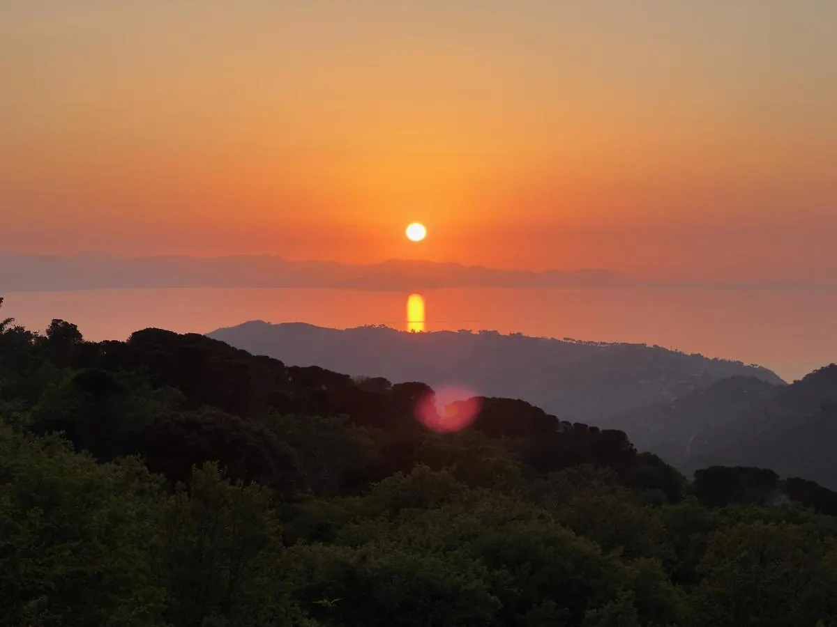 Cefalu Forest Hideout Guest house