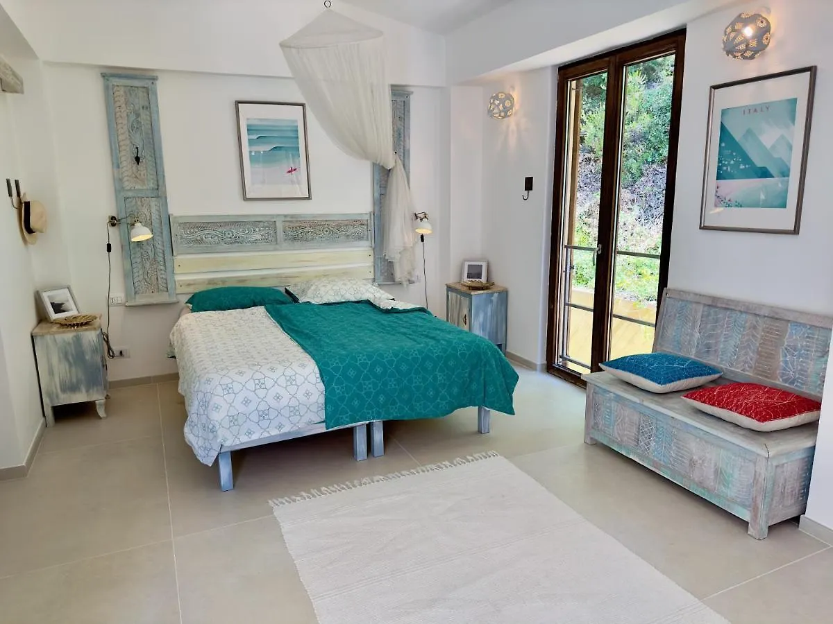 Guest house Cefalu Forest Hideout Italy