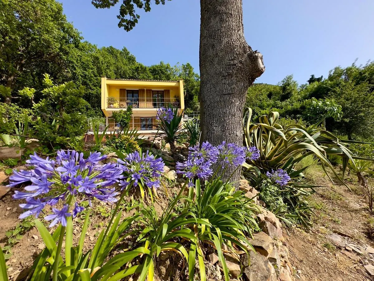 Cefalu Forest Hideout Hotel 0*,