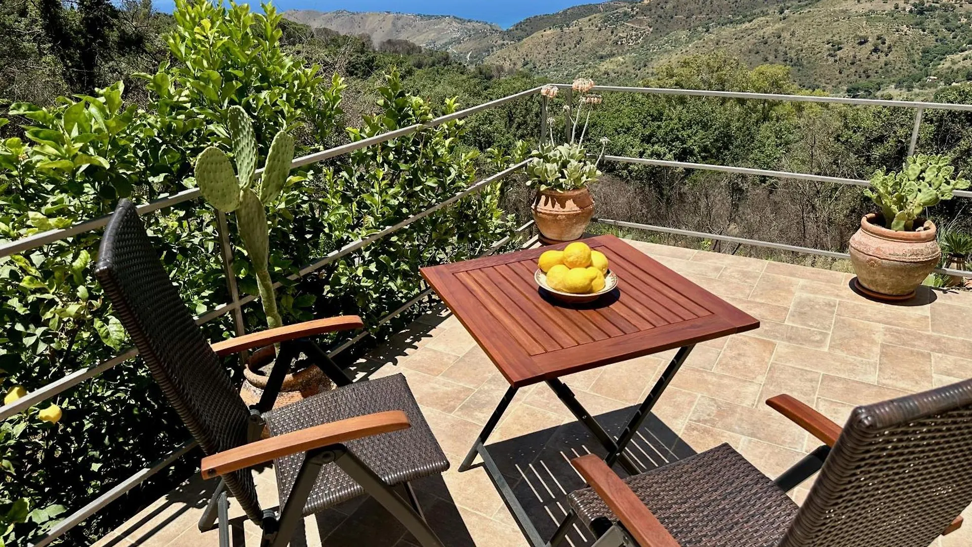 Cefalu Forest Hideout Penzion